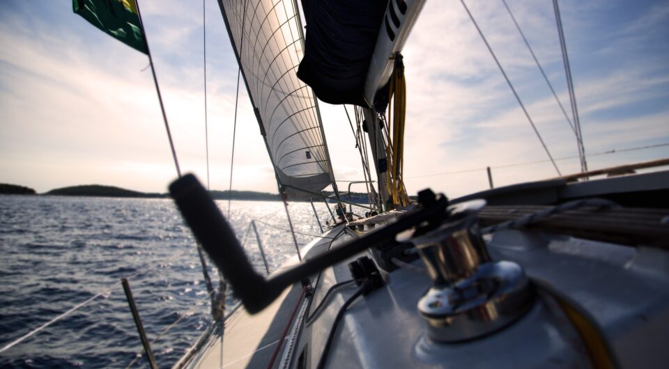 boat-g8ba574f73_1920 pixabay